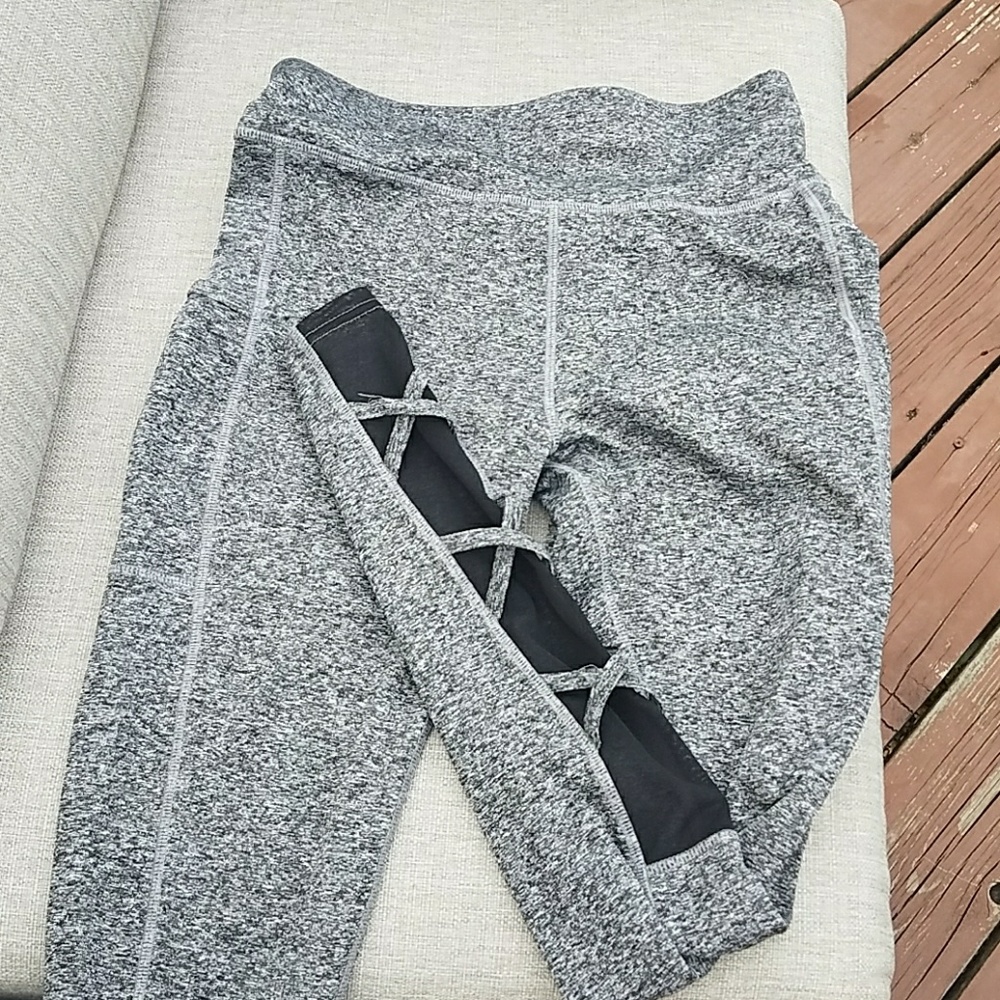 Workout leggings with pockets